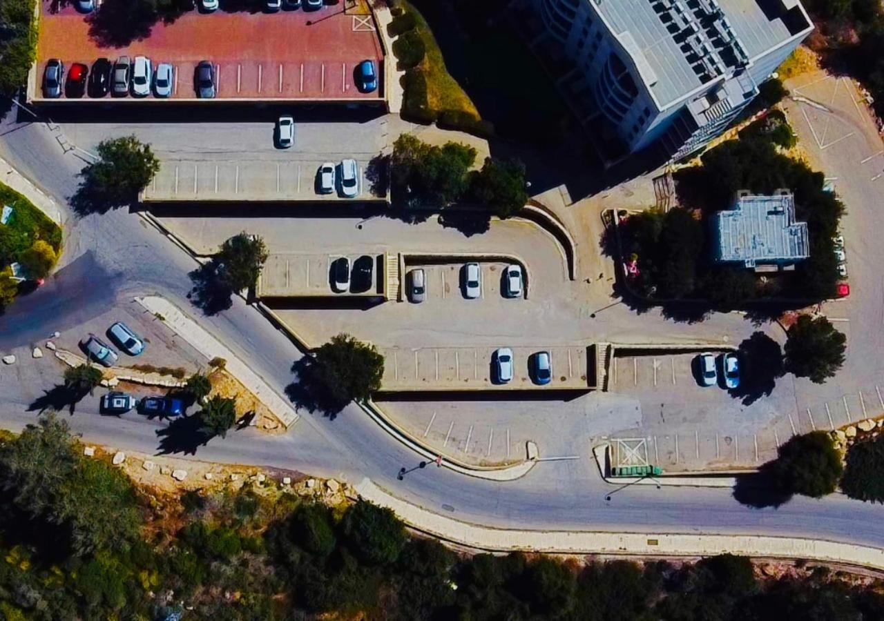 Apartment Pisgat *
