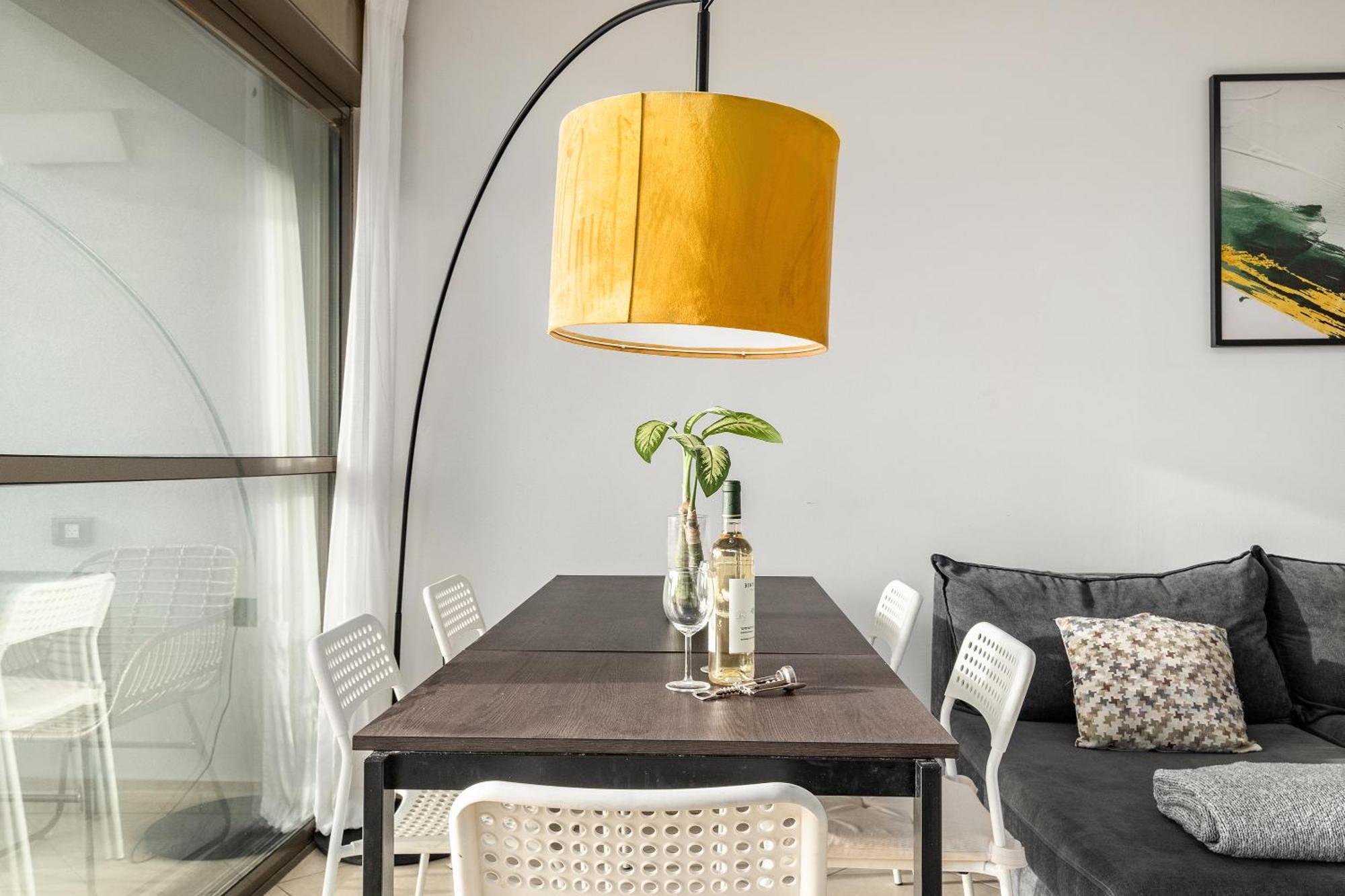 Pisgat Apartment Shoresh
