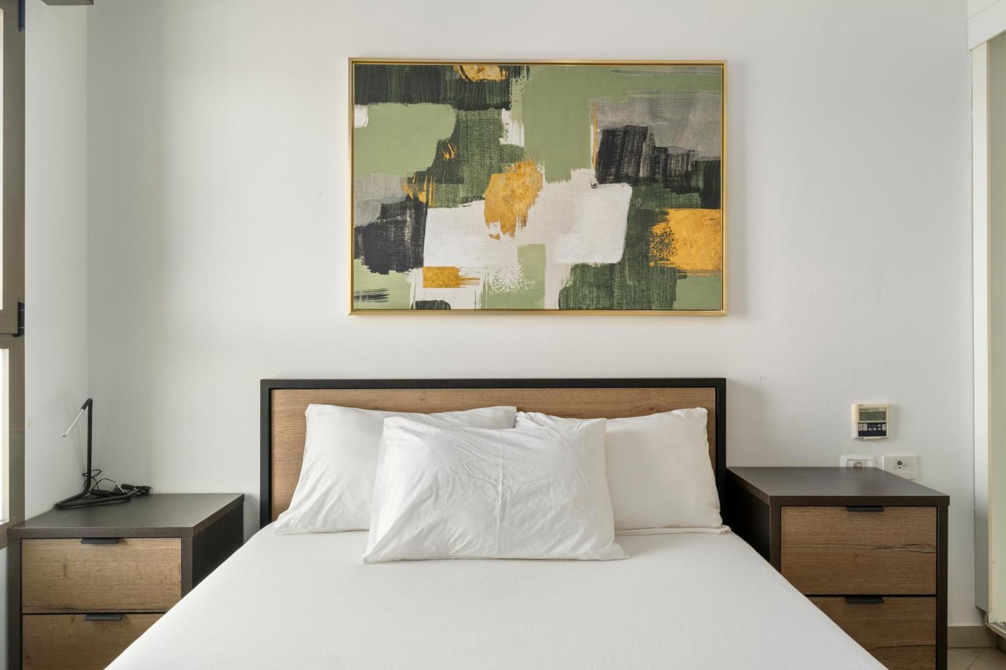 Pisgat Apartment Shoresh